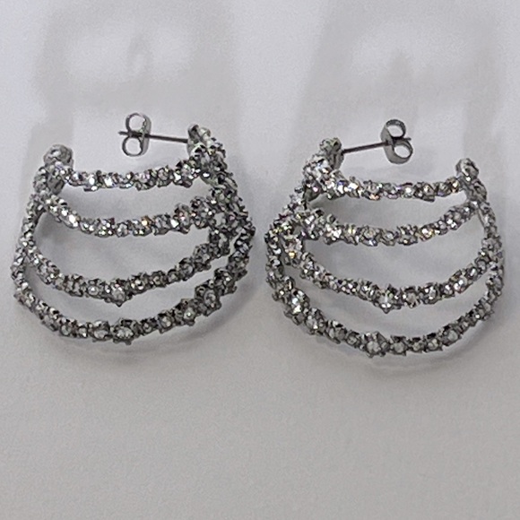 ALEXIS BITTAR
Ruthenium-Plated Punk Royale Crystal Multi Hoop Earrings - Picture 4 of 7